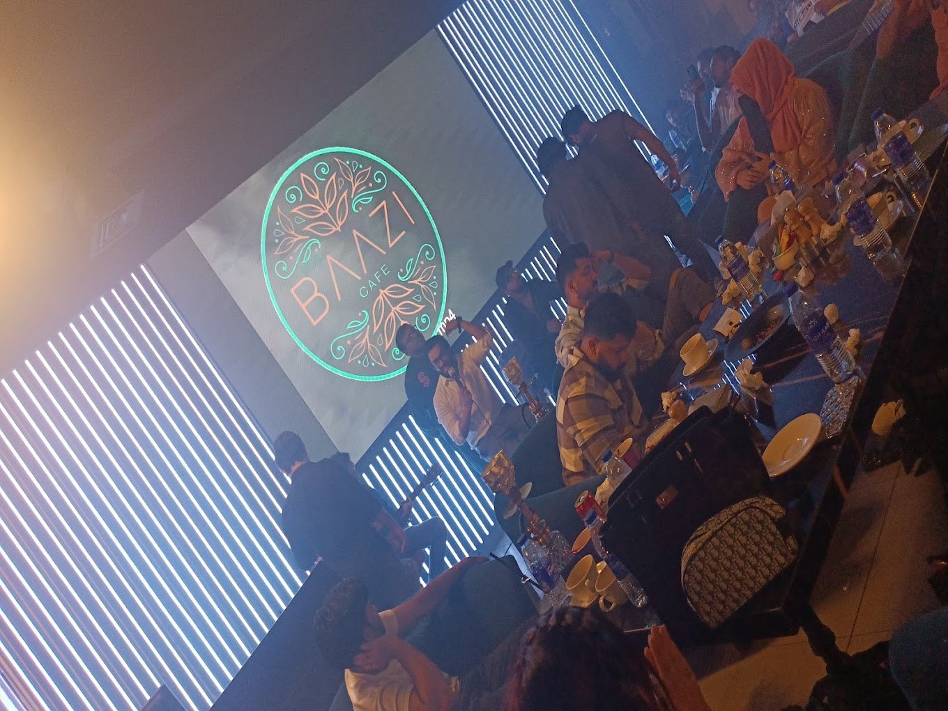 Baazi Café