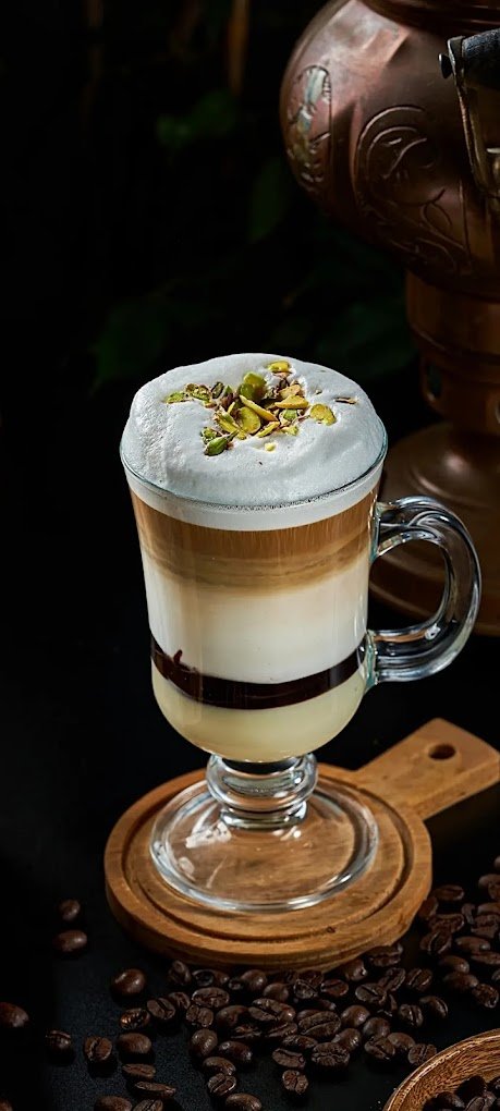 Baazi Café